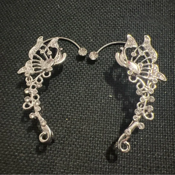 Elegant Silver Butterfly Earrings - Picture 4 of 7